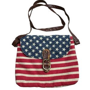 Retro US Flag Motif Patriotic Women’s Boho Hippie Aged Shoulder Bag Purse